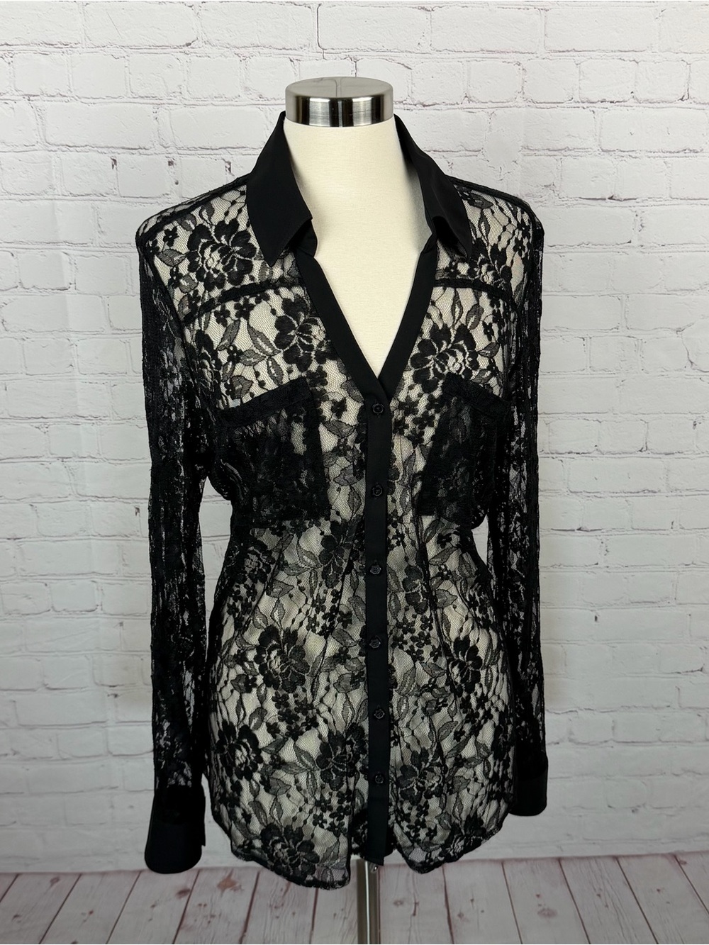 Express Black Sheer Floral Lace Button-Down Blouse XL Coquette Noir, Vampirella